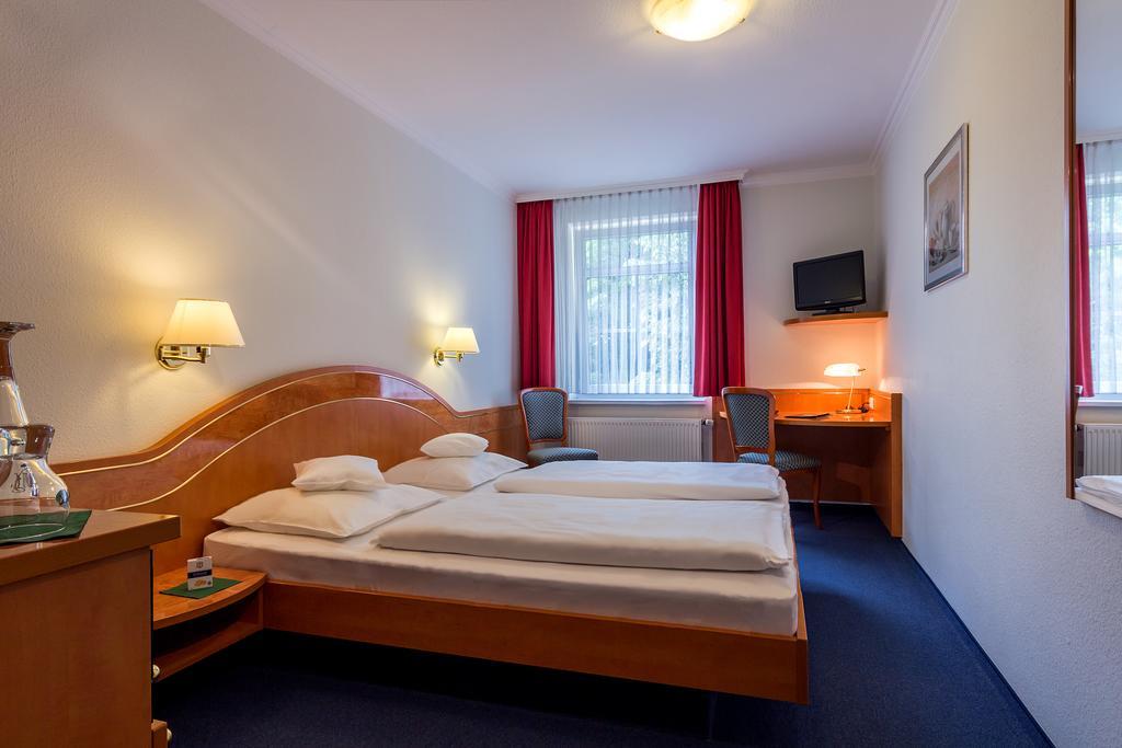 AKZENT Hotel PRIVAT - Das Nichtraucherhotel Dresden Exterior foto